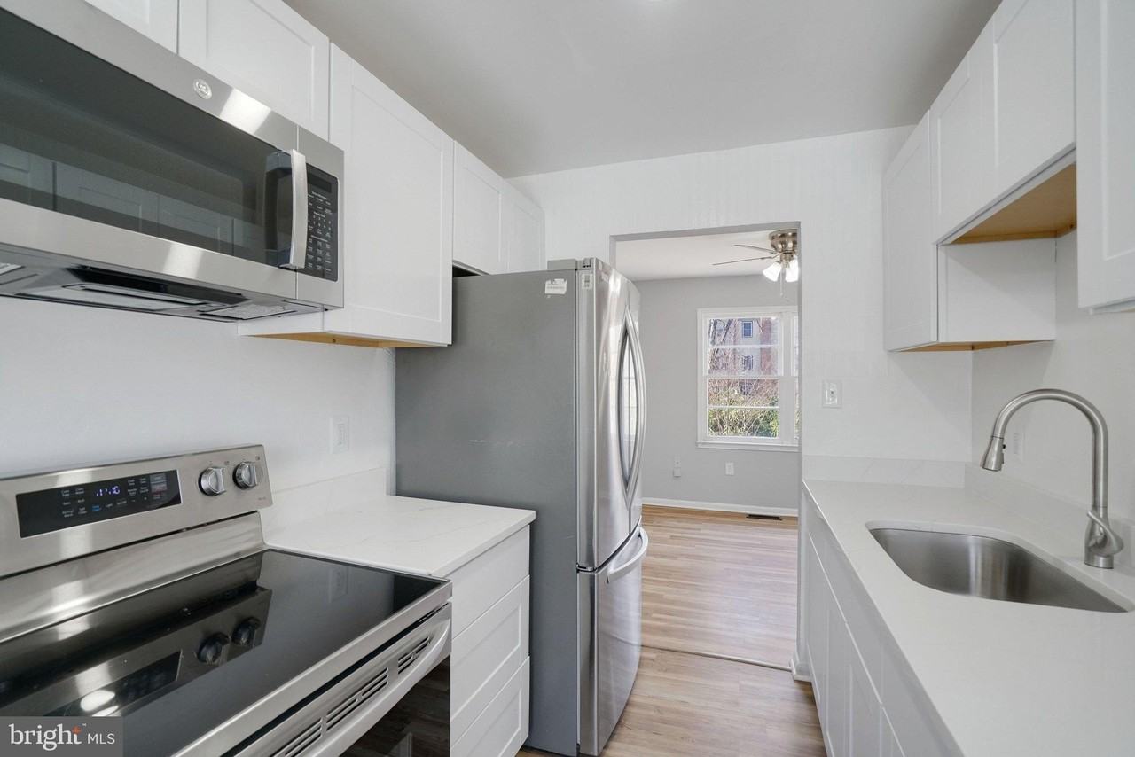 12346 Woodlawn Ct - Photo 7 of 32