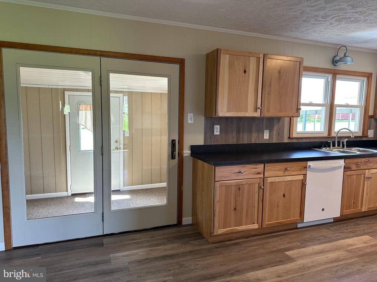 14149 S Middle Rd - Photo 3 of 30