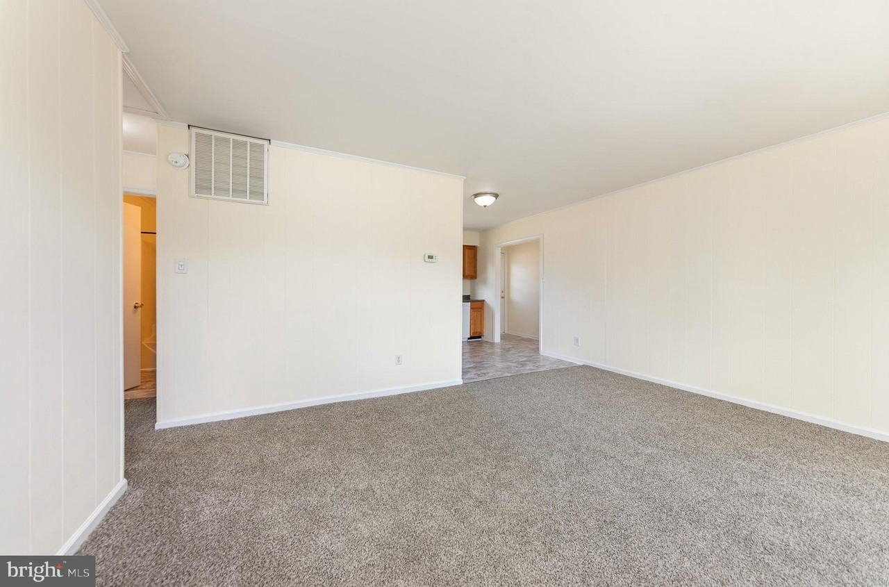 8430 Courthouse Rd - Photo 3 of 23