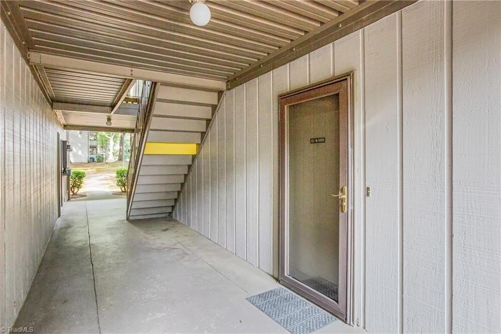 2260 Sunderland Rd #82W - Photo 3 of 20