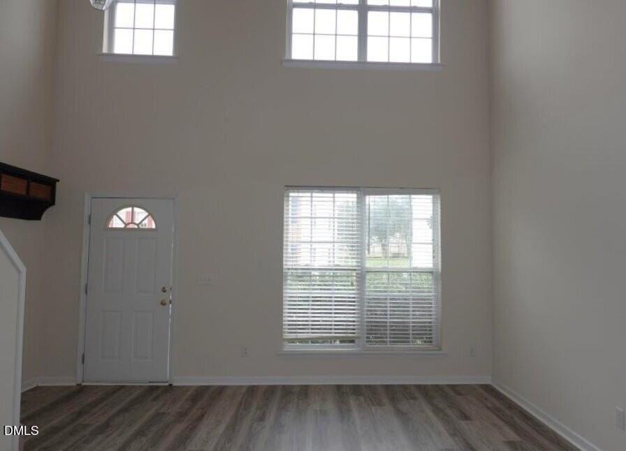 205 Whitney Oaks Ln - Photo 3 of 18