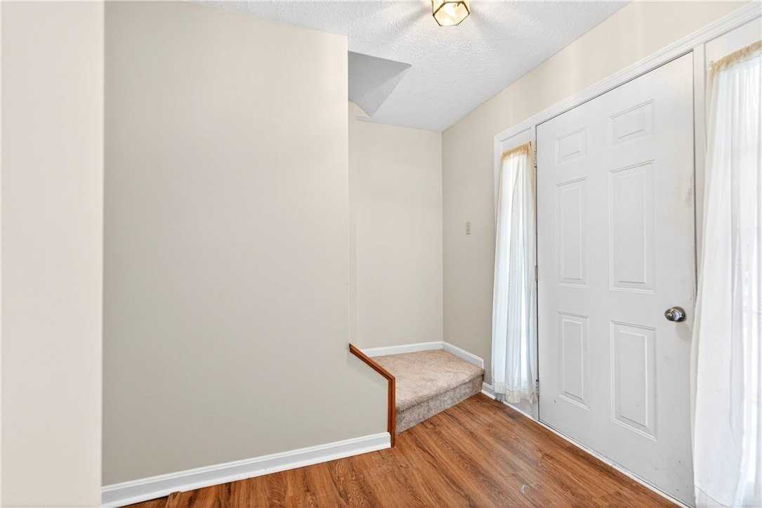 1214 Meadowbrook Dr - Photo 4 of 32