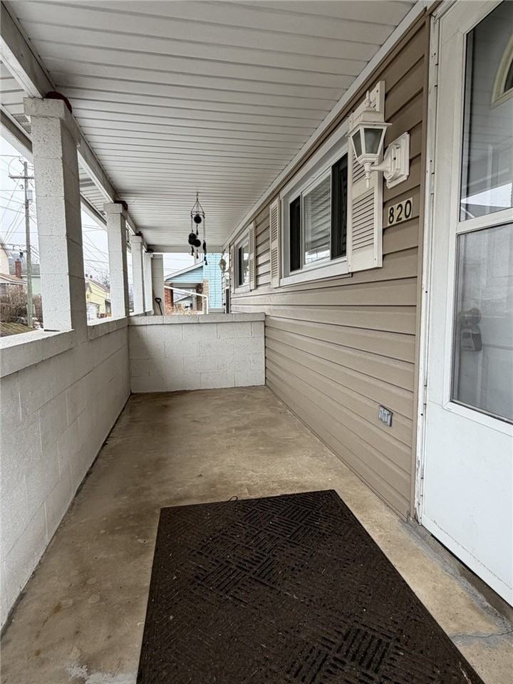 820 Main St - Photo 4 of 43