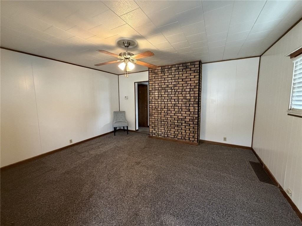 820 Main St - Photo 5 of 43