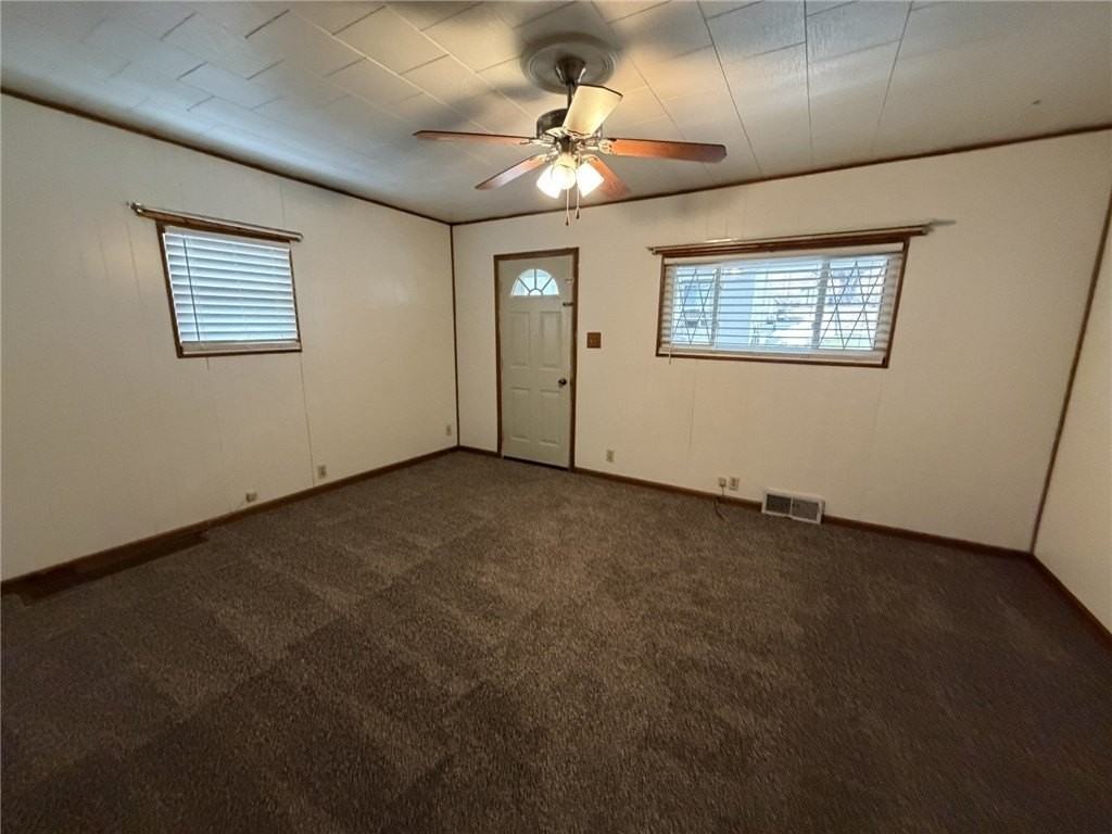 820 Main St - Photo 6 of 43