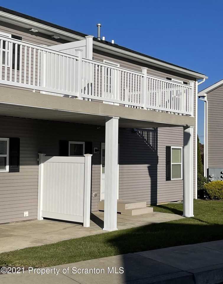 967 Ash St - Photo 7 of 7