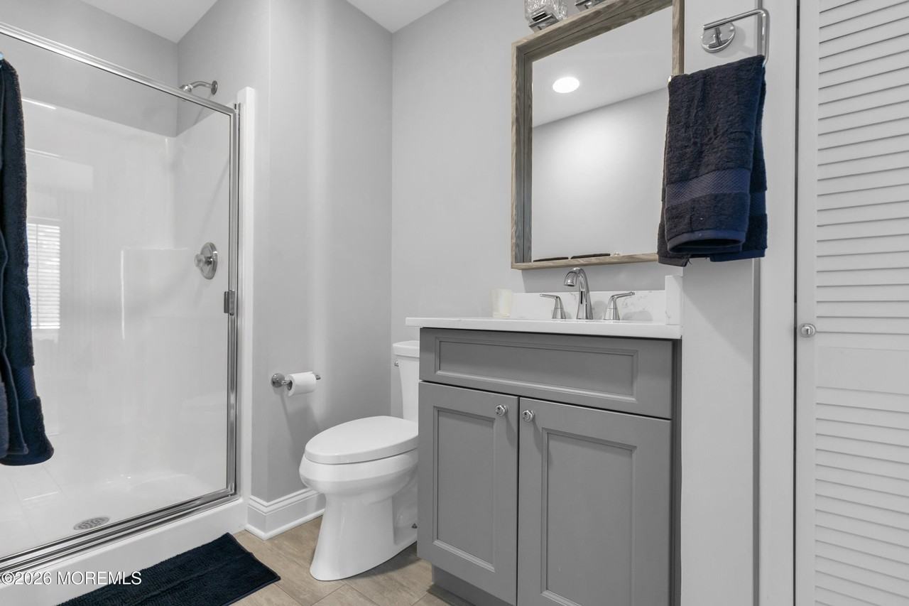 79 Riverdale Ave - Photo 5 of 26