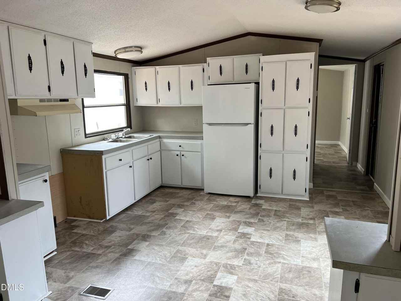 74 White Pine Mobile Home Park - Photo 5 of 8