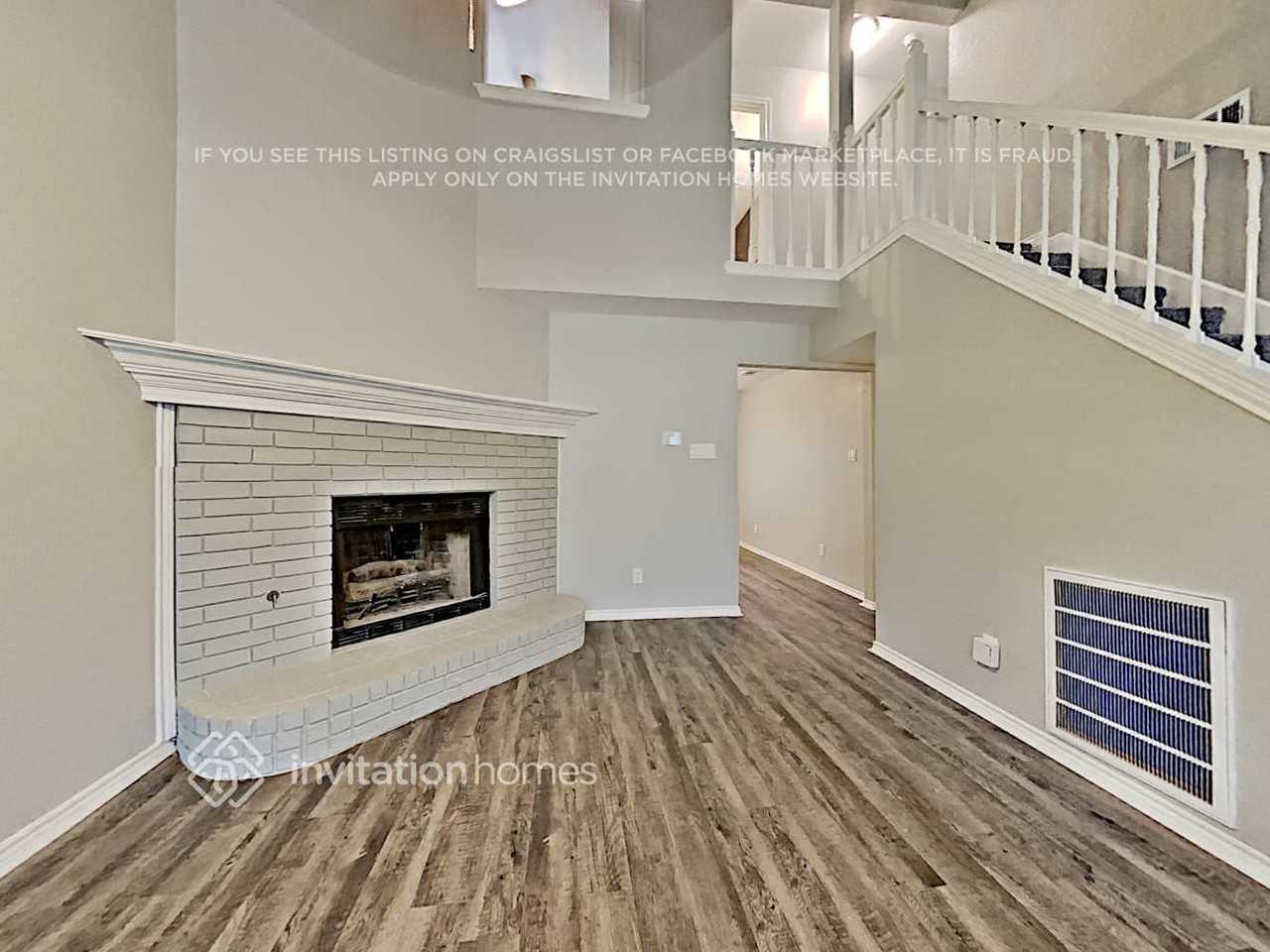 2707 Fountainview Dr - Photo 5 of 16