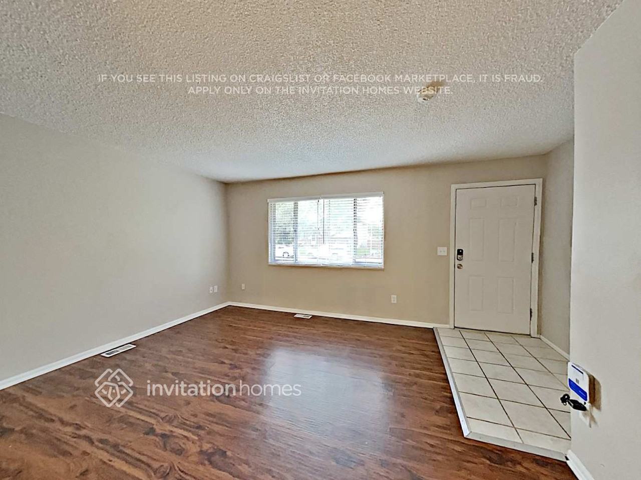 11269 E Center Ave - Photo 5 of 21