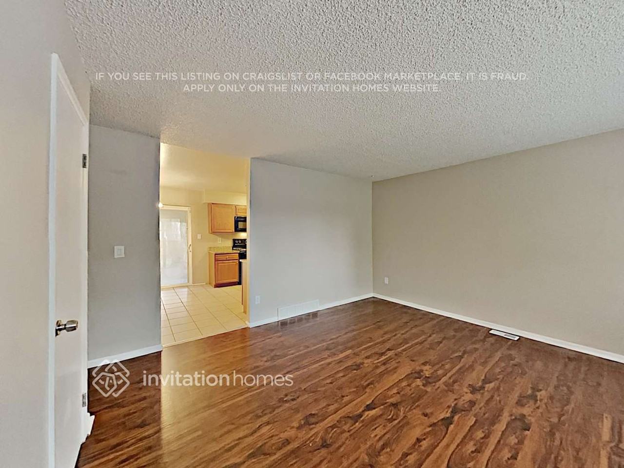 11269 E Center Ave - Photo 6 of 21