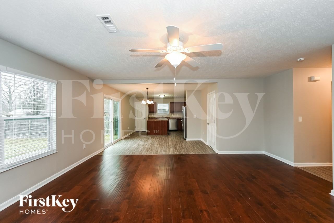 3478 Hickory Ln - Photo 2 of 19