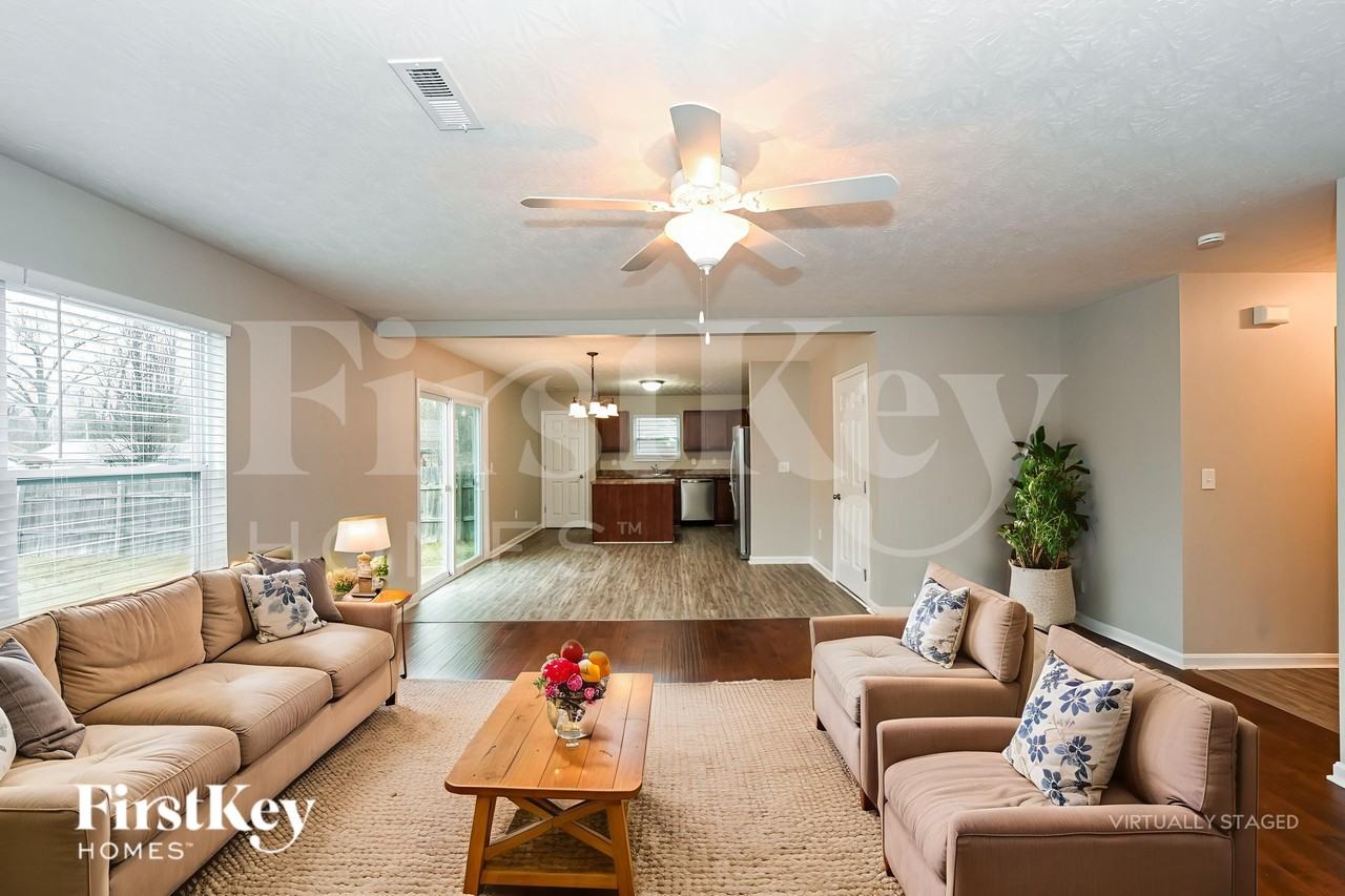 3478 Hickory Ln - Photo 3 of 19