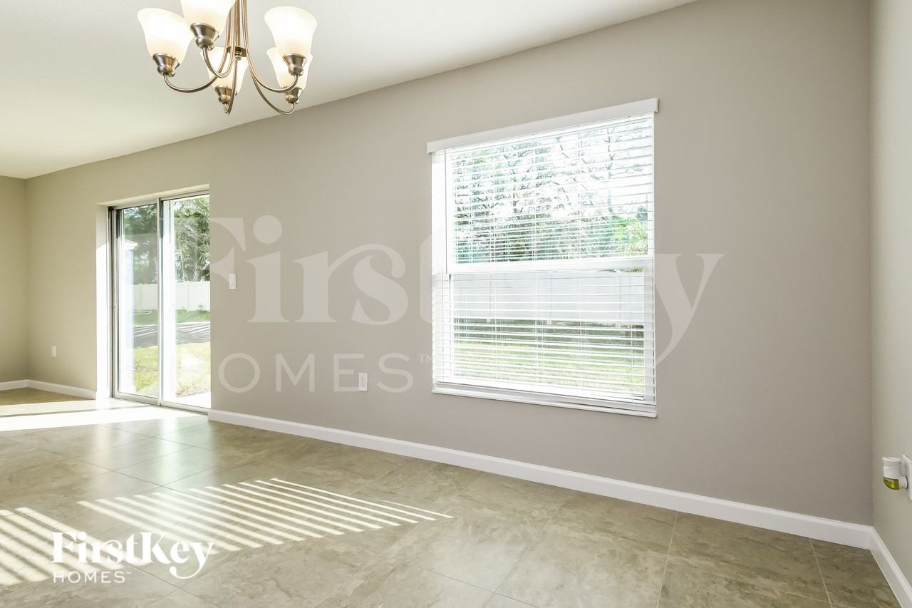 453 Earheart Dr - Photo 5 of 15