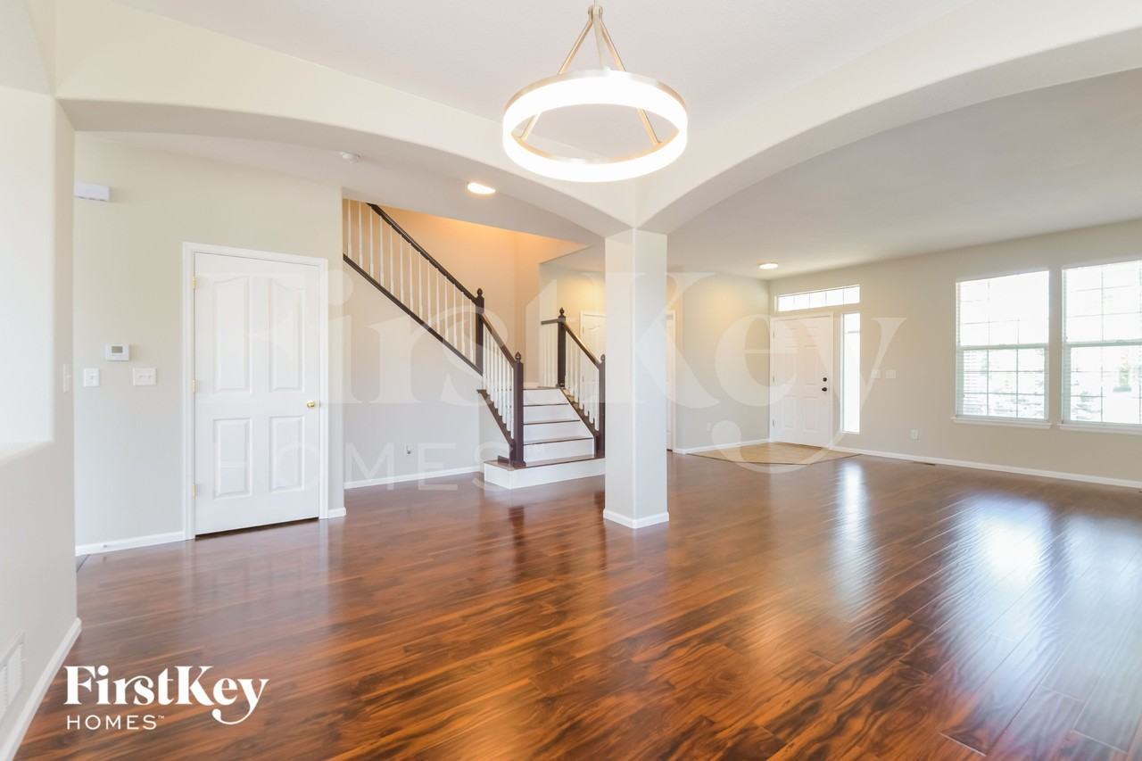 4886 Mt Massive Dr - Photo 5 of 15