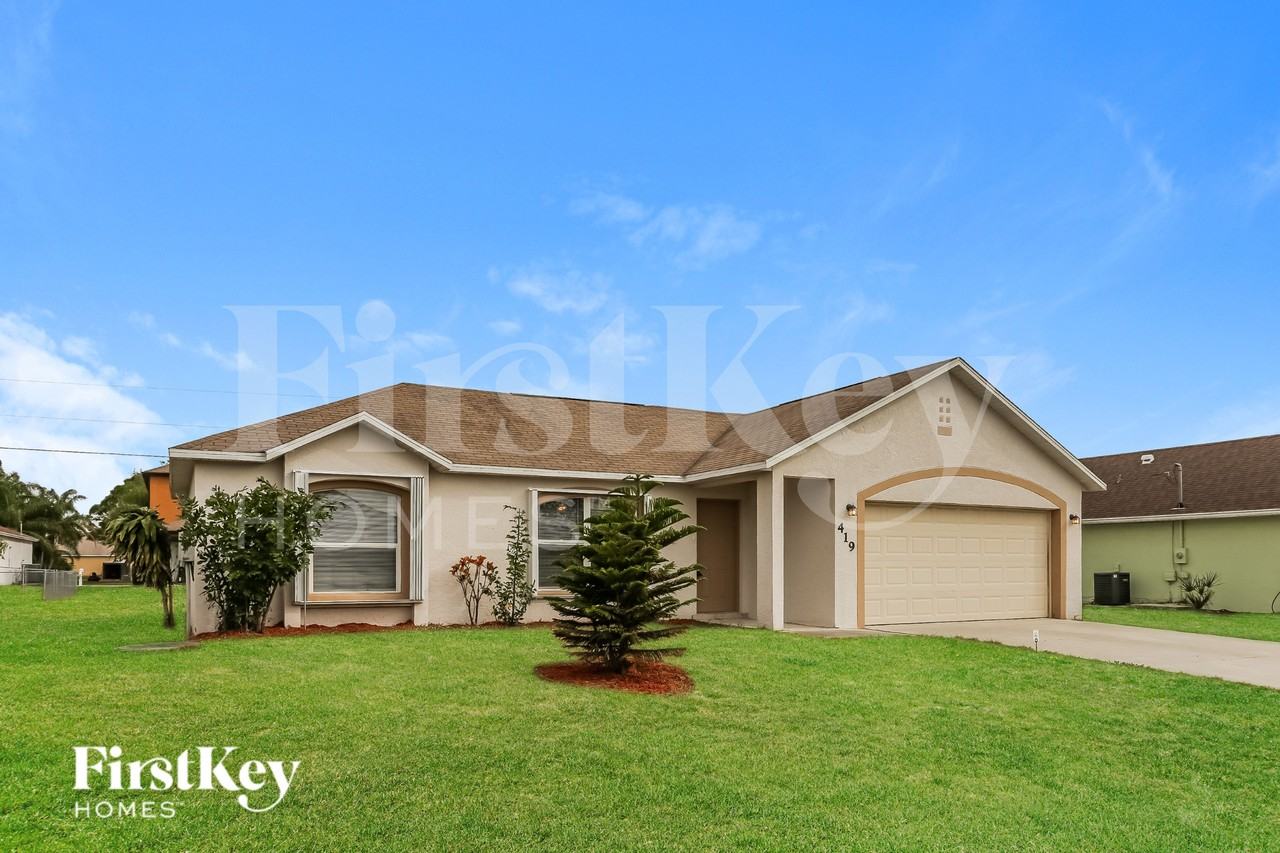 419 Sw Exmore Ave - Photo 2 of 16