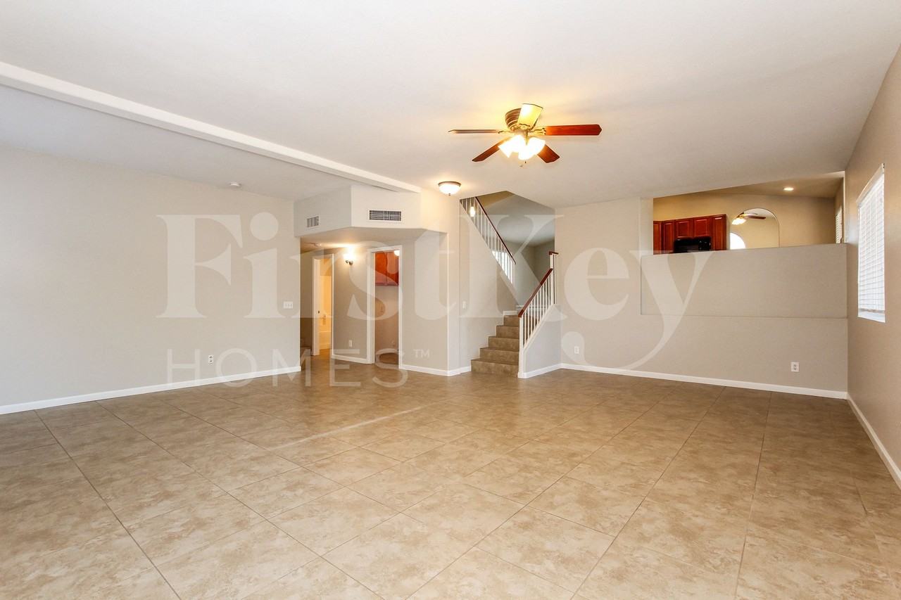 12720 N 86th Ln - Photo 2 of 16