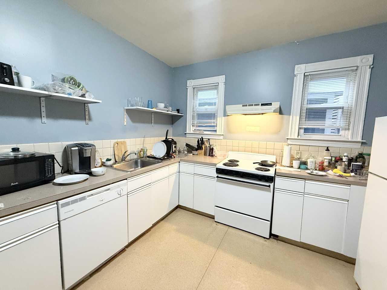 Calumet St #2 - Photo 2 of 5