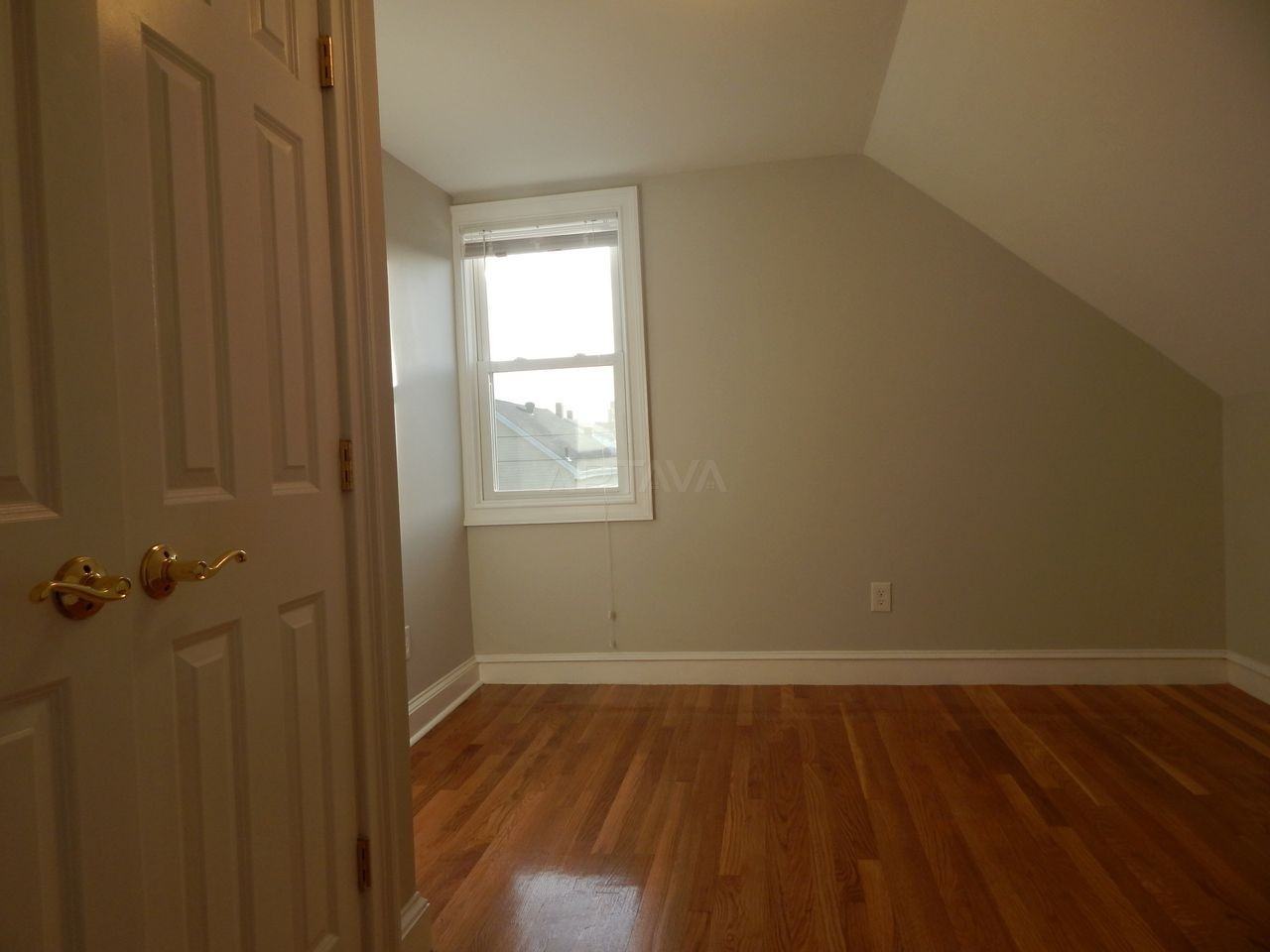 11 Park Ave #2F - Photo 3 of 16