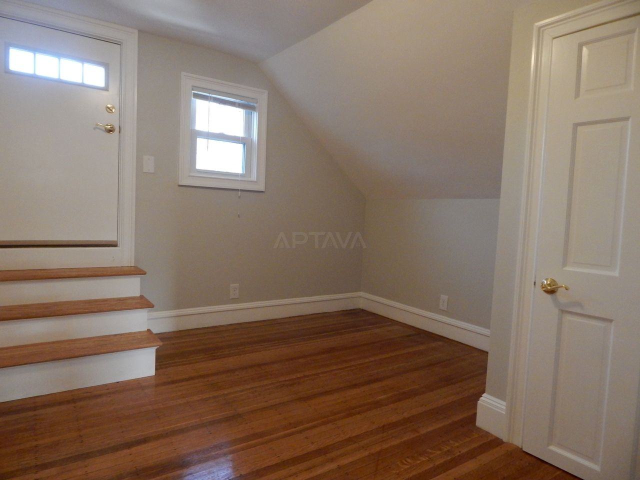 11 Park Ave #2F - Photo 4 of 16