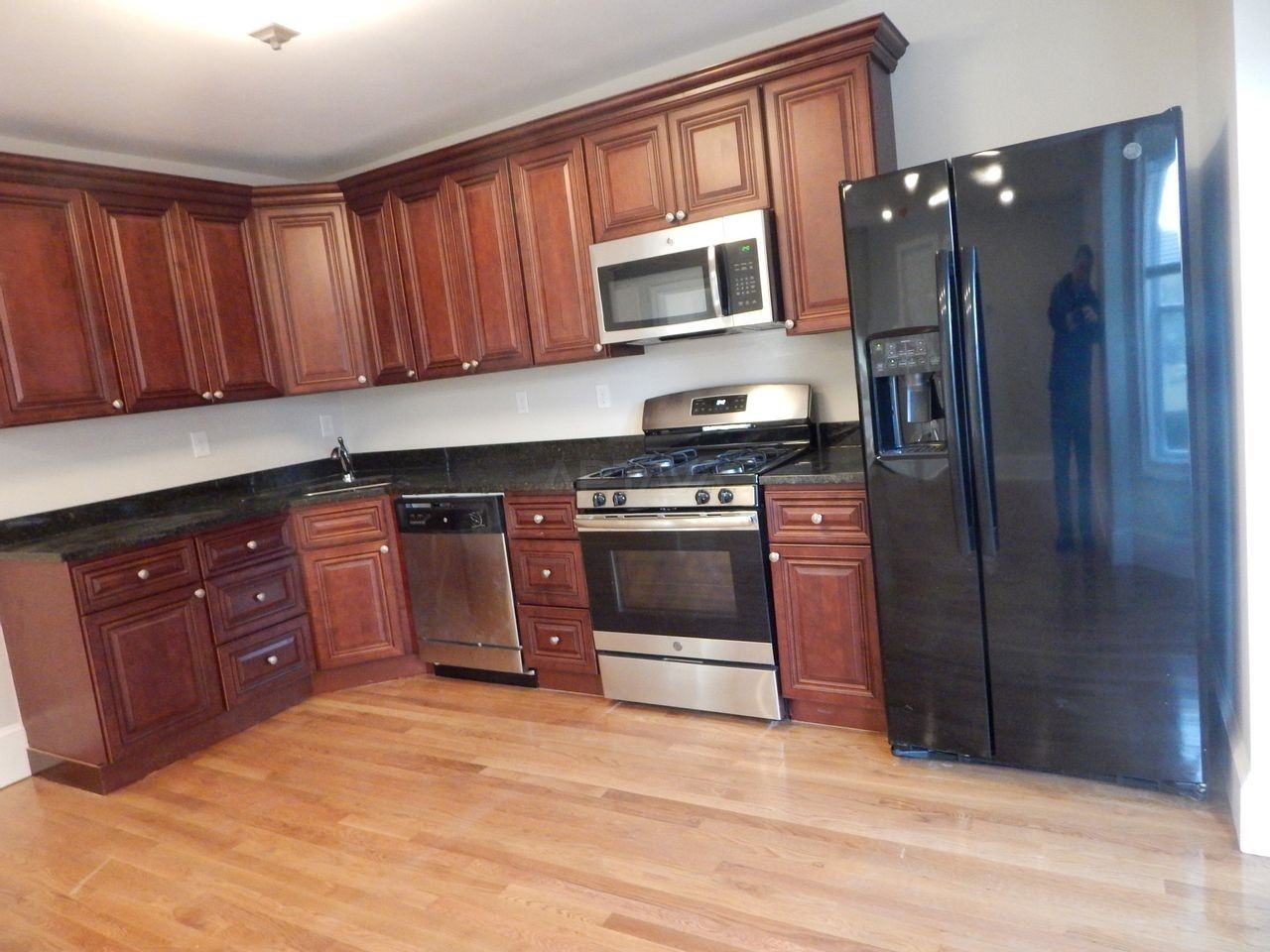 11 Park Ave #2F - Photo 5 of 16