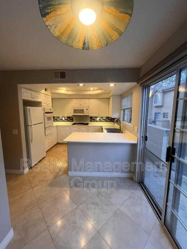 12507 El Camino Real #B - Photo 7 of 18