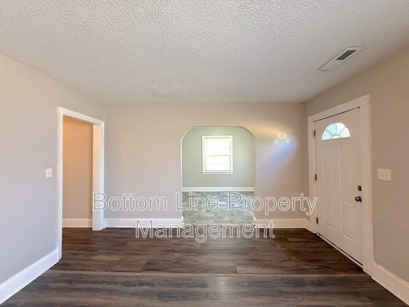 8322 Viola Dr - Photo 5 of 16