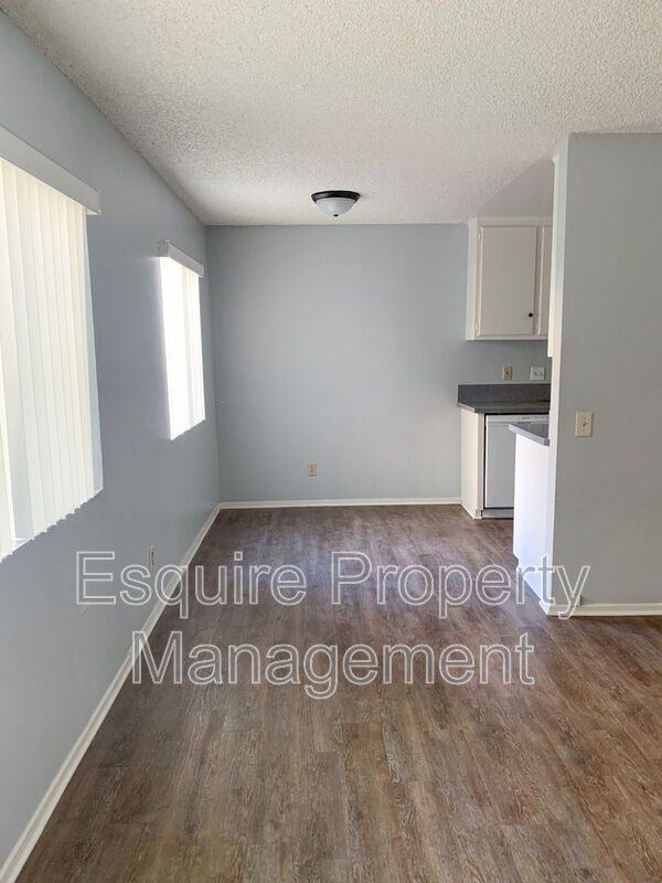 1940 Los Feliz Dr #1940N - Photo 4 of 10