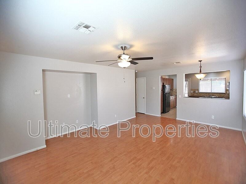 4634 N 84th Ln - Photo 2 of 9