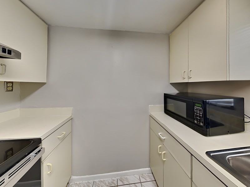 1921 Truman Rd - Photo 2 of 29