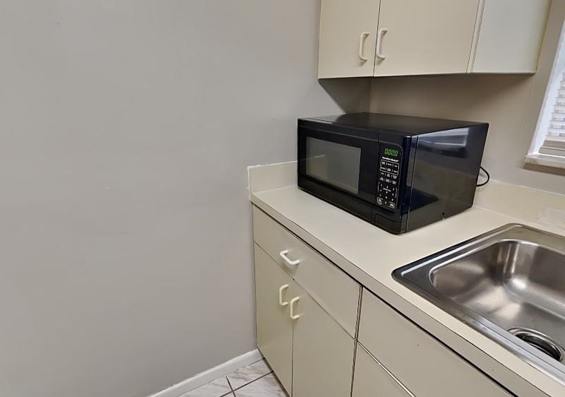 1921 Truman Rd - Photo 4 of 29