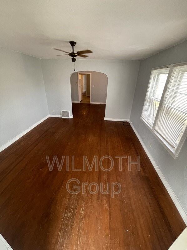 5324 Winthrop Ave - Photo 2 of 14