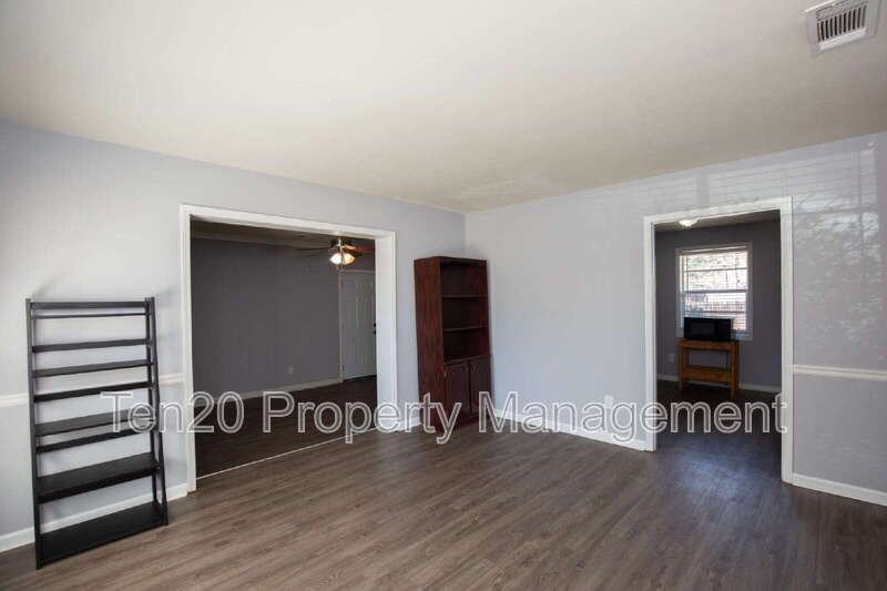 6219 Stoneway Dr - Photo 2 of 17