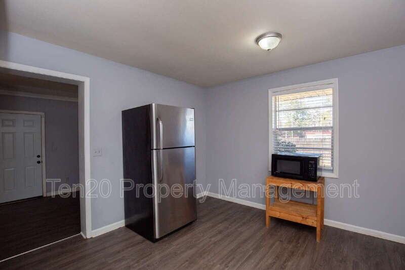 6219 Stoneway Dr - Photo 7 of 17