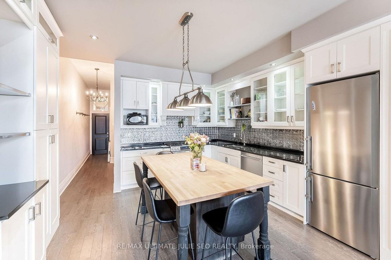 654 Queen Street West #2nd&3rd FL - Photo 5 of 22