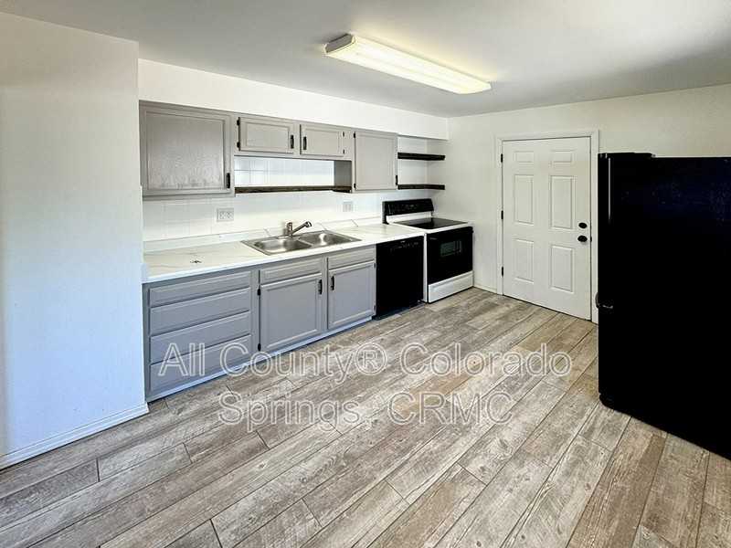 1338 Westend Ave - Photo 4 of 19