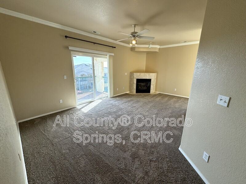 3081 Mandalay Grv #9 - Photo 3 of 23