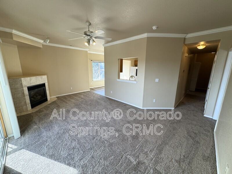 3081 Mandalay Grv #9 - Photo 4 of 23