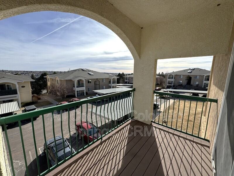 3081 Mandalay Grv #9 - Photo 5 of 23