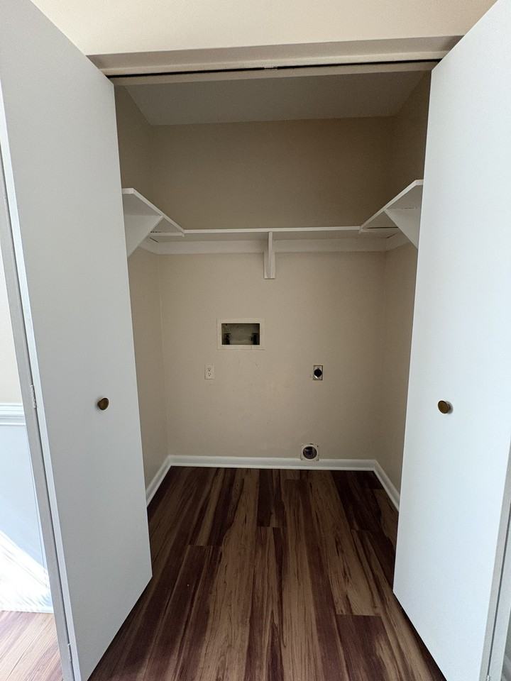 504 Juniper St - Photo 5 of 12