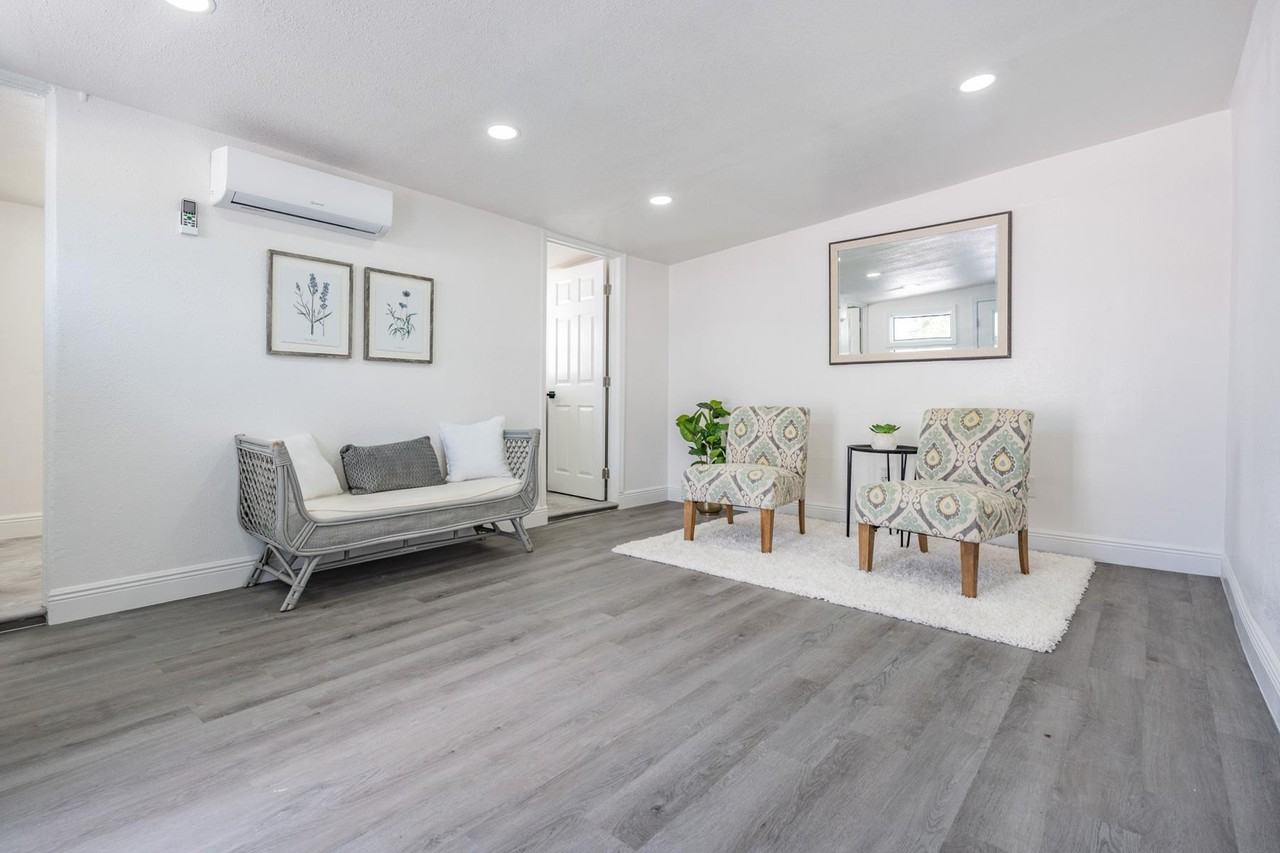 13806 San Juan Ave - Photo 7 of 37