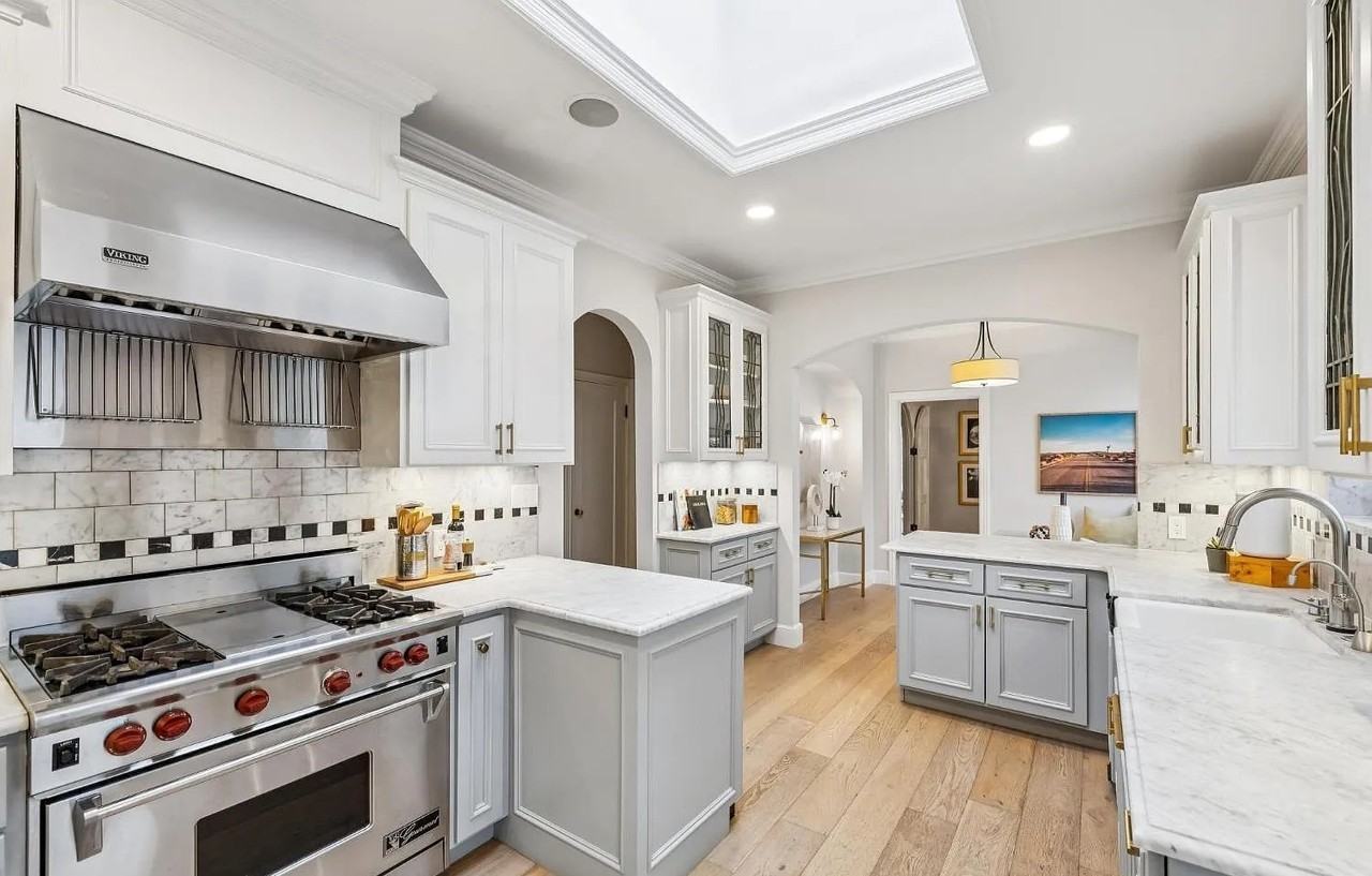 3641 Webster St - Photo 2 of 5