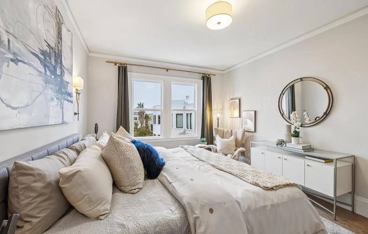 3641 Webster St - Photo 4 of 5