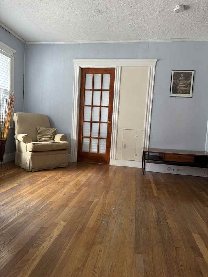 14 Hazelwood St #3 - Photo 7 of 19