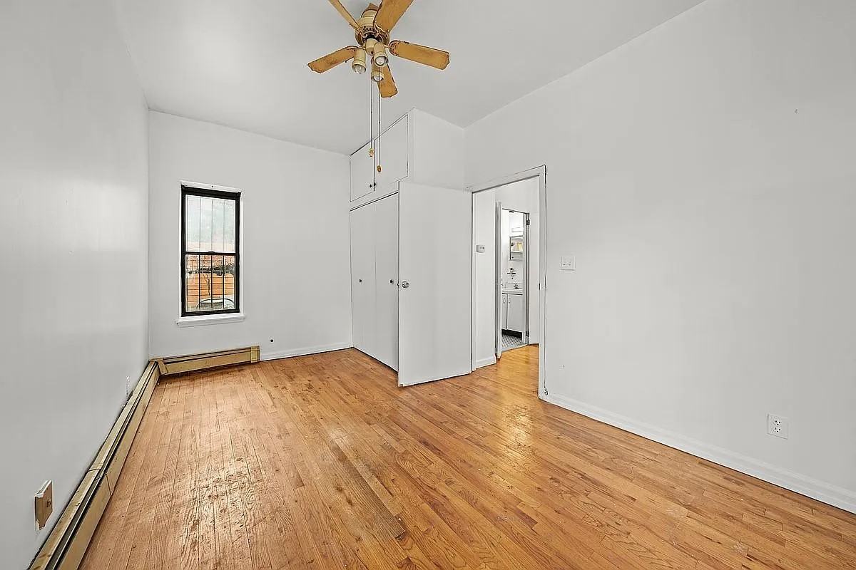 407 6Th Ave - Photo 3 of 7