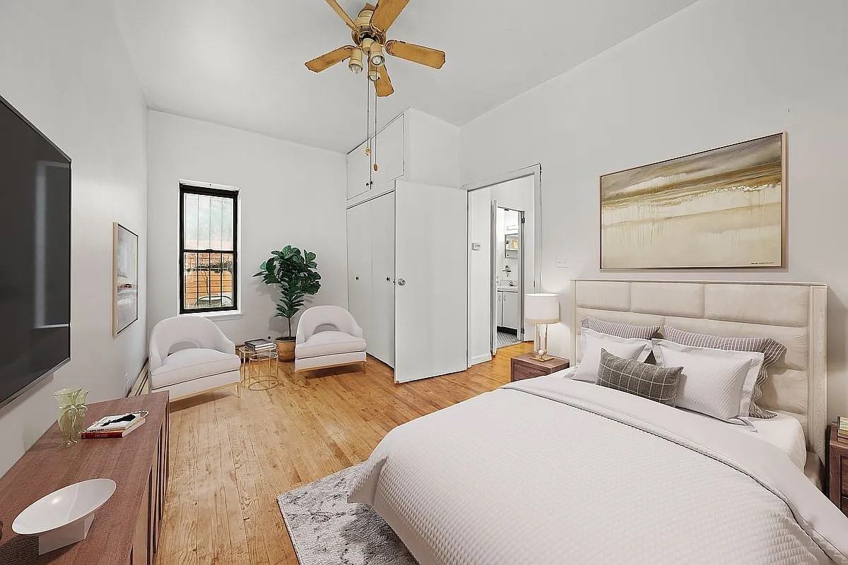 407 6Th Ave - Photo 4 of 7