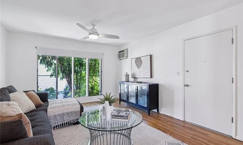 6400 Primrose Ave #4 - Photo 5 of 19