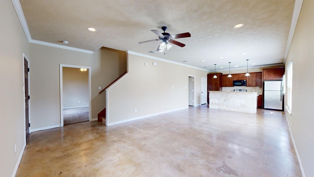 3403 Cullen Trl - Photo 3 of 39