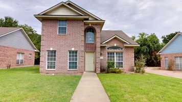 featured image of 1621 Park Pl