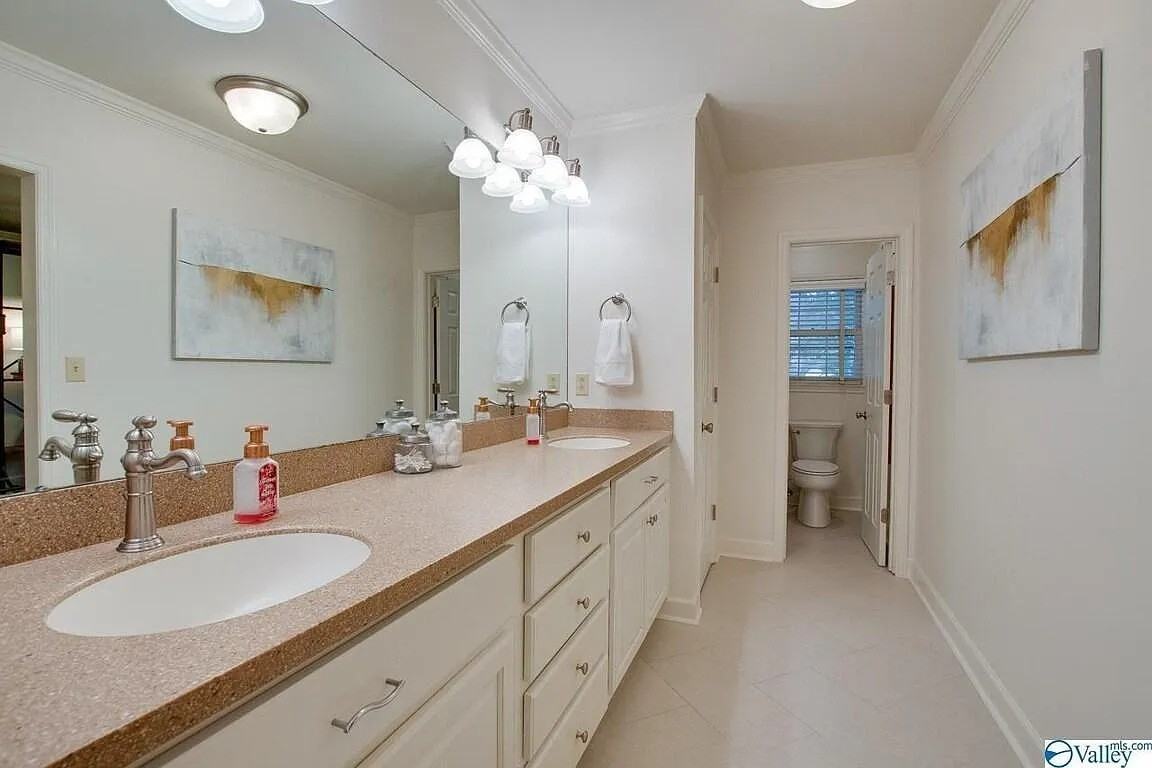 212 Inverness Dr Sw - Photo 3 of 21